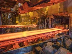 عبور از تولید ۷۰۰هزار تن در فولادسازی گامی در تحقق شعار سال