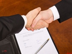 امضاء پتروشیمی کارون ۵ تفاهمنامه با شرکت‌های تولیدی ماهشهر