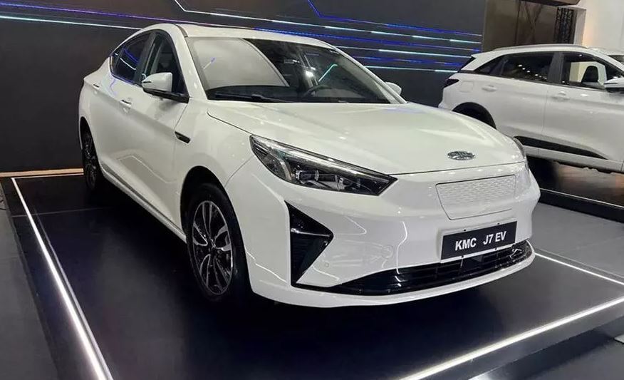 عرضه خودرو جدید KMC EJ7 در سامانه یکپارچه