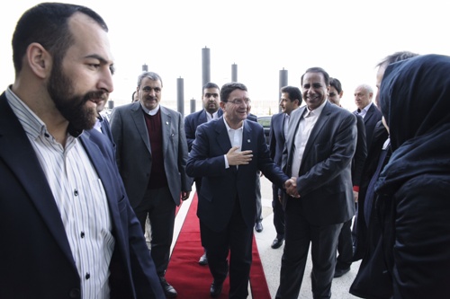 بازدید رییس سازمان جهانی جهانگردی از هتل فرودگاهی بازدید رییس سازمان جهانی جهانگردی از هتل فرودگاهی