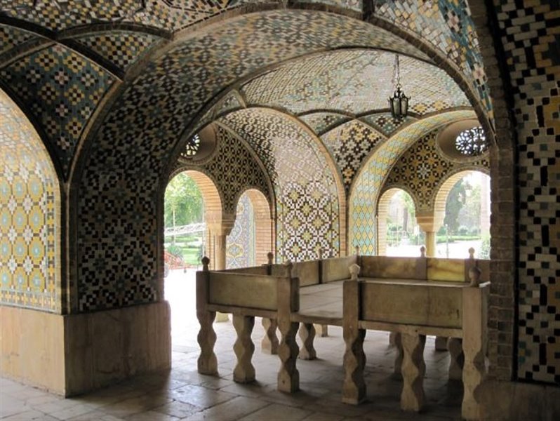 خلوت کریم&zwnj;خانی