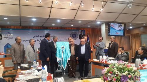 رونمایی از کتاب شهدای بانک تجارت رونمایی از کتاب شهدای بانک تجارت