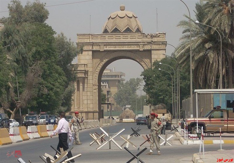 سفارت آمریکا در بغداد درحال تسخیر شدن است سفارت آمریکا در بغداد درحال تسخیر شدن است