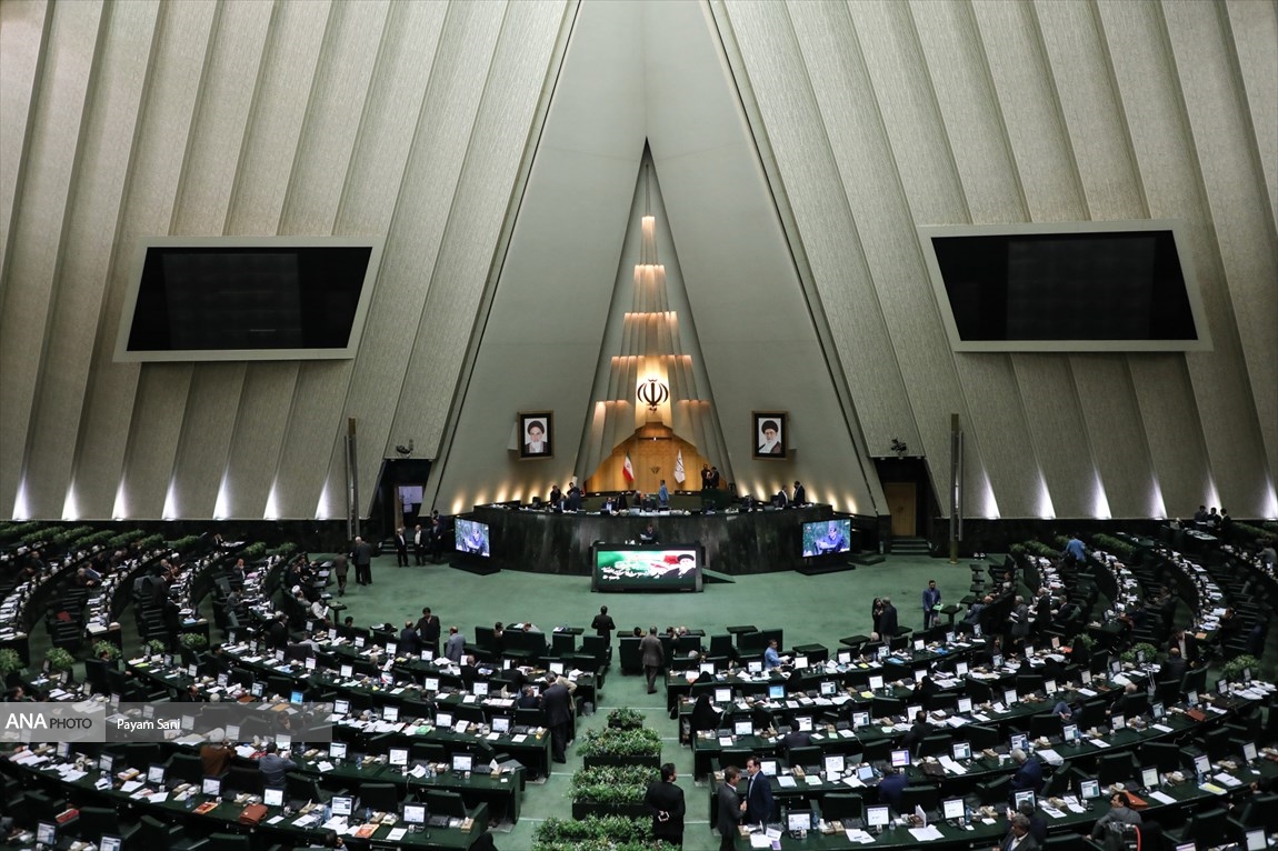 وزیر آموزش و پرورش در کمیسیون عمران مجلس حاضر می شود