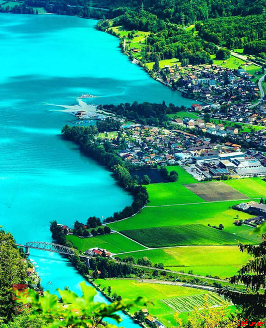 شهر کوچک و زیبای اینترلاکن (Interlaken) در ایالت برن واقع در مرکز سوئیس + بورس نیوز