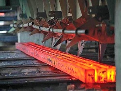 نوسان نرخ محصولات فولاد خوزستان در بورس کالا