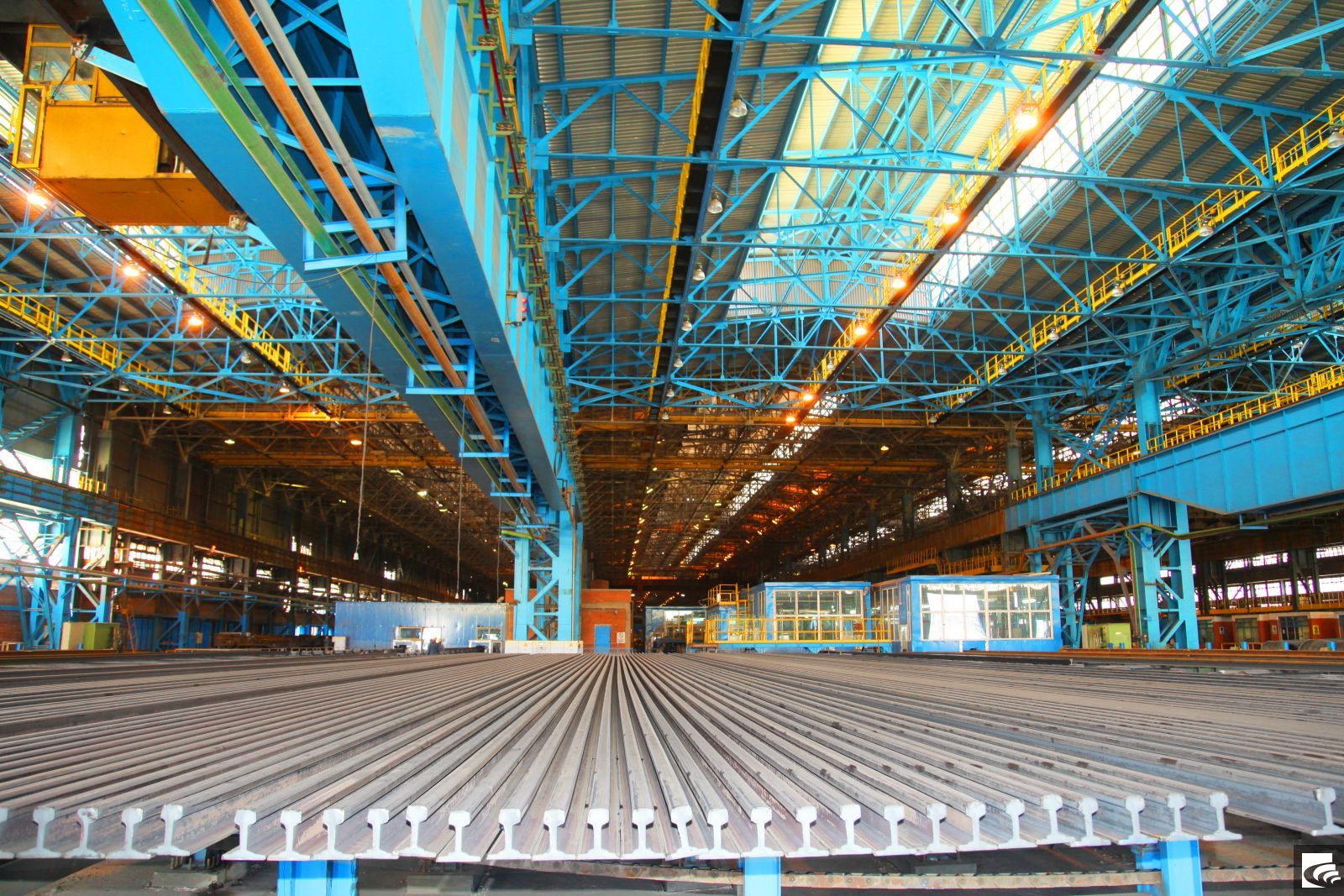 ریل ملی تولید ذوب آهن اصفهان در بورس کالا پذیرش شد
