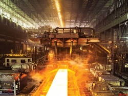 فولاد مبارکه یکی از عوامل رونق اقتصادی کشور محسوب می‌شود