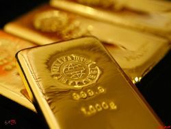 رشد بیش از یک درصدی هر اونس طلا در بازار معاملات آتی کامکس