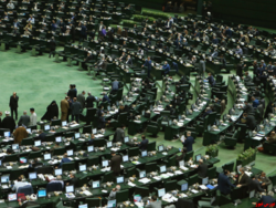 دو معاون رئیس جمهور در کمیسیون کشاورزی مجلس حاضر می شوند دو معاون رئیس جمهور در کمیسیون کشاورزی مجلس حاضر می شوند