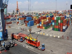 ارزش صادرات غیرنفتی به ۴۳ میلیارد تومان رسید ارزش صادرات غیرنفتی به ۴۳ میلیارد تومان رسید