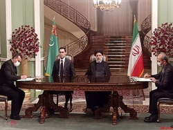 امضای ۹ سند همکاری بین تهران و عشق آباد