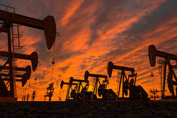 بهای نفت در بازار‌های جهانی افزایش یافت