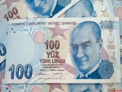 ارزش پول ملی ترکیه تحت تاثیر بانک مرکزی آن کشور