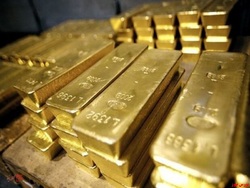 ثبات قیمت طلا تحت تاثیر دلار
