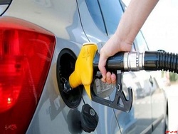 قیمت بنزین آمریکا افزایشی شد
