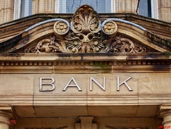 بانک‌های کوچک آمریکا ۱۲۰ میلیارد دلار زیان کردند