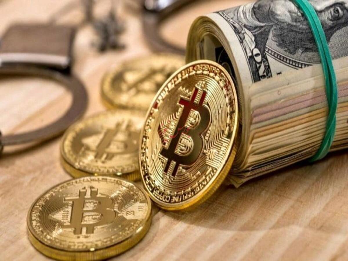 بیت کوین به بیش از ۴۵ هزار دلار رسید بیت کوین به بیش از ۴۵ هزار دلار رسید