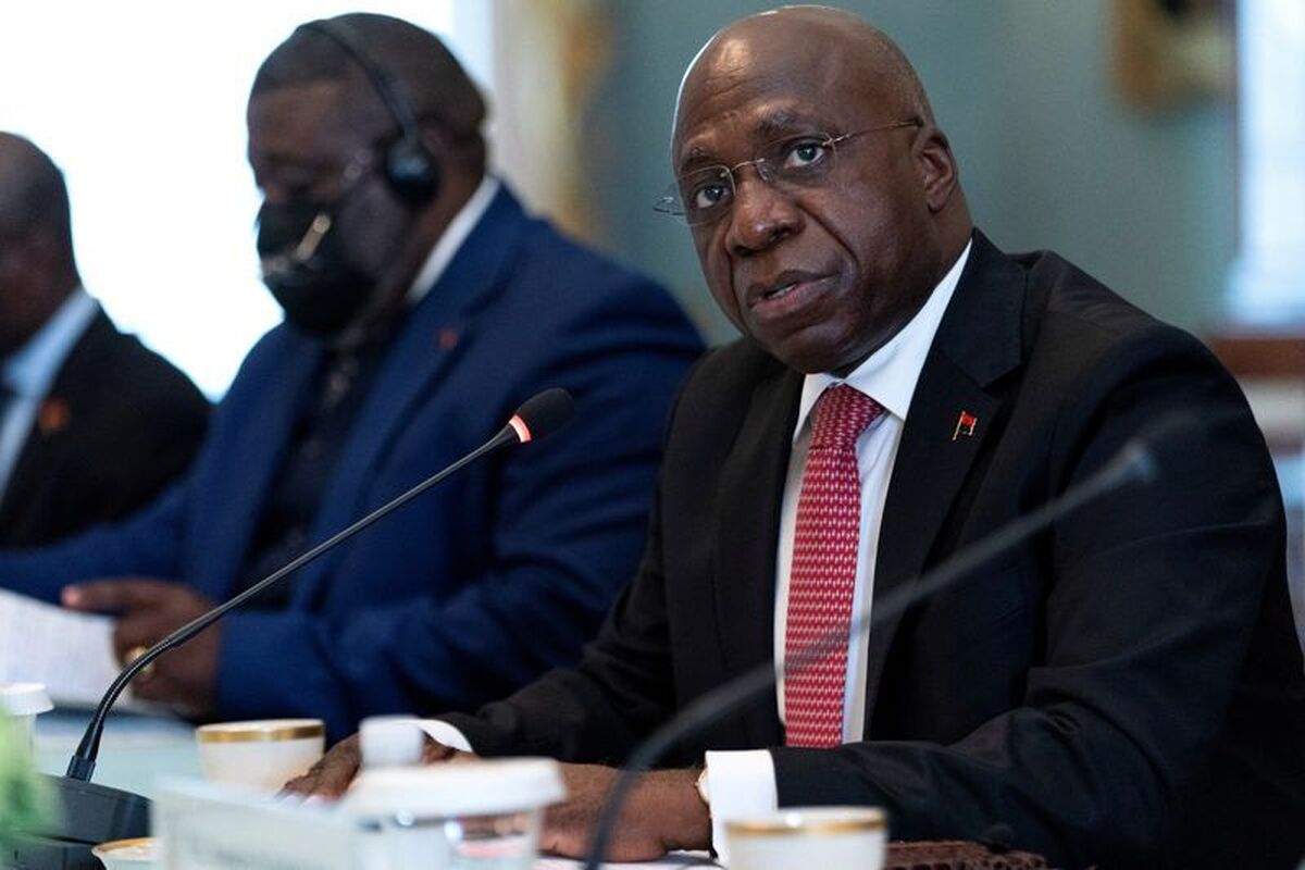خروج آنگولا از اوپک راه را برای سرمایه گذاری بیشتر چین باز می‌کند