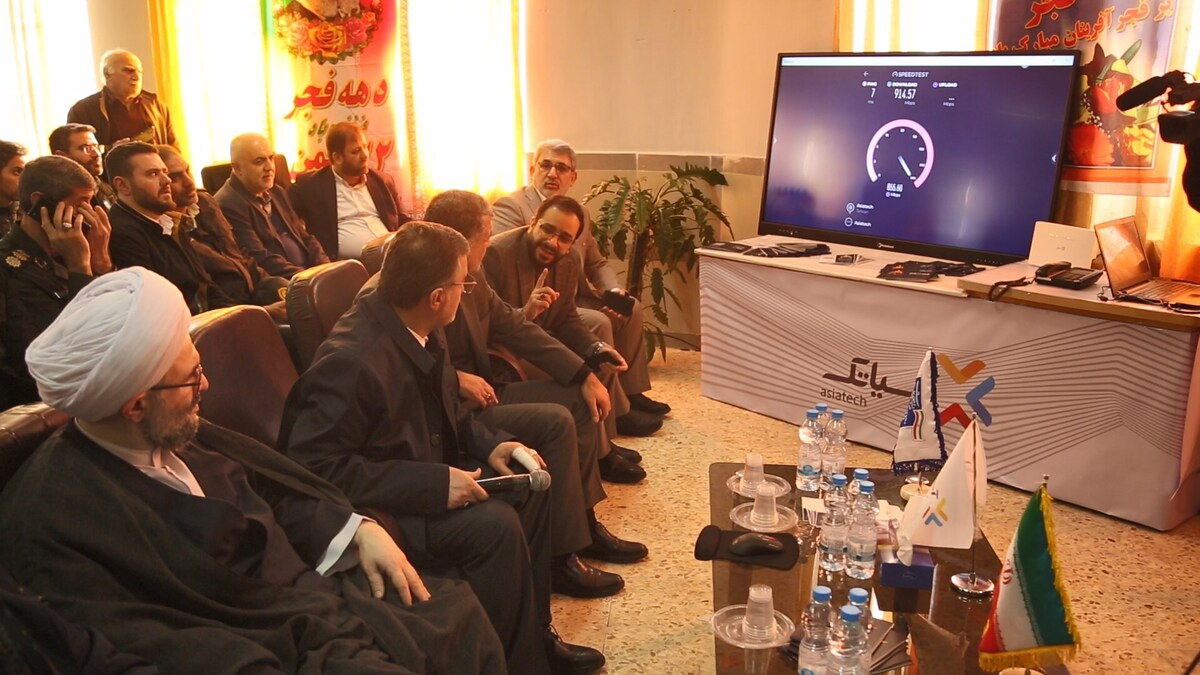 اینترنت فوق سریع فیبر نوری آسیاتک عباس آباد را فتح کرد اینترنت فوق سریع فیبر نوری آسیاتک عباس آباد را فتح کرد