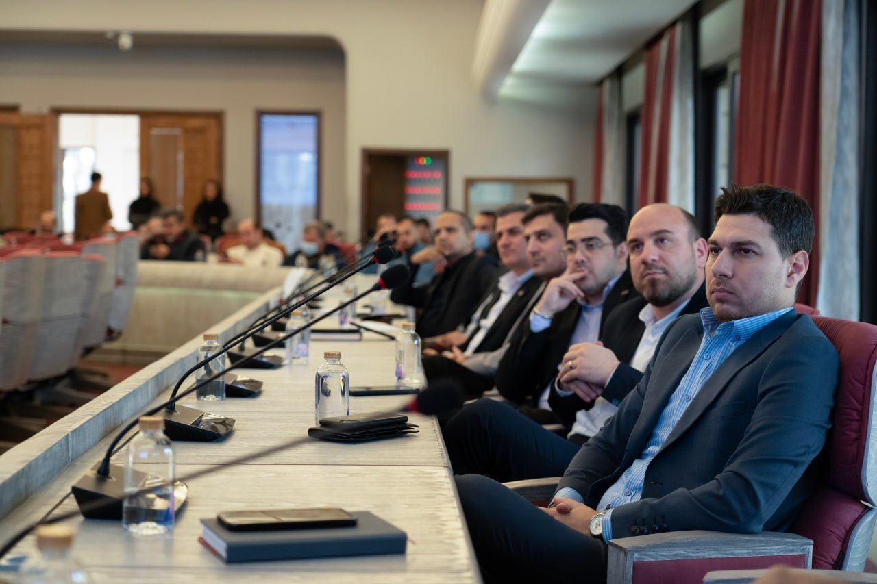 تصویب افزایش سرمایه ۶۵ درصدی و تغییر مالی مادیران