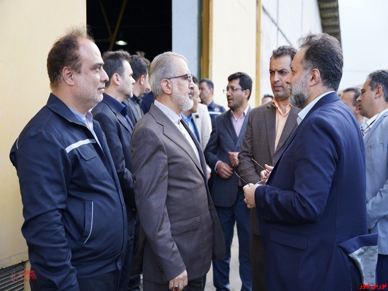 بازدید مدیر عامل بانک صنعت و معدن از کارخانجات ریسندگی و بافندگی فومنا
