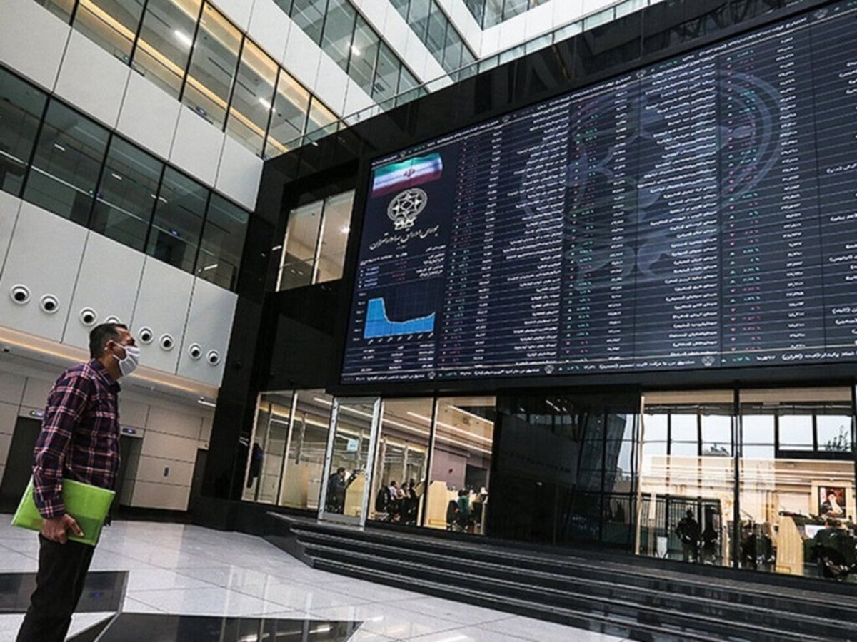 قیمت دلار؛ مهمترین عامل تاثیرگذار بازار سرمایه/ ابتدا باید مشکل عرضه خودرو حل شود قیمت دلار؛ مهمترین عامل تاثیرگذار بازار سرمایه/ ابتدا باید مشکل عرضه خودرو حل شود