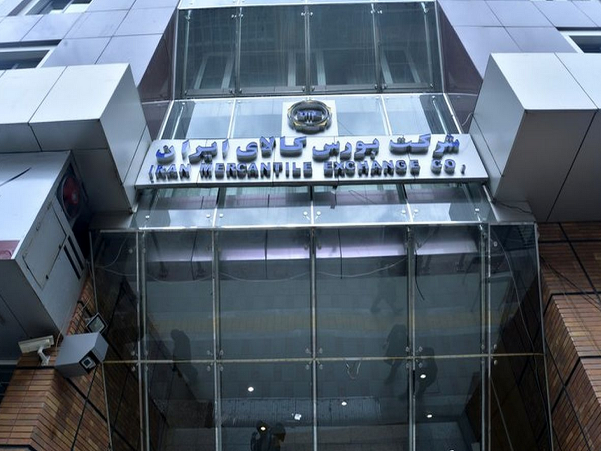 بیش از ۲ میلیون تن محصول مهمان تالارهای بورس کالا بیش از ۲ میلیون تن محصول مهمان تالارهای بورس کالا