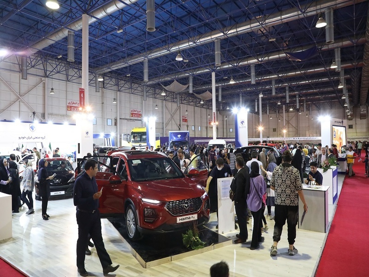 حضور گروه صنعتی ایران خودرو در نمایشگاه بین المللی خودرو مشهد
