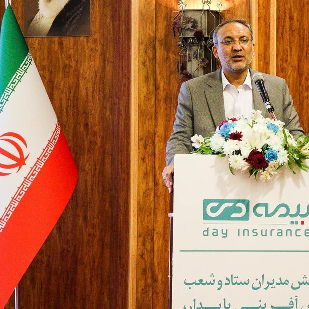 بیمه دی در شاخص حق بیمه تولیدی در بین ۳ شرکت اول قرار دارد/رشد مثبت شاخص‌های اساسی شرکت بیمه دی در ۶ ماهه ابتدای سال