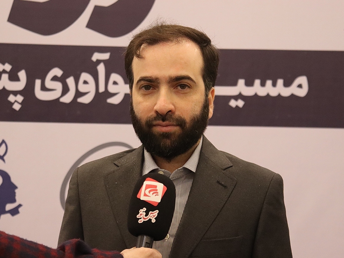حضور قدرتمند حضور قدرتمند