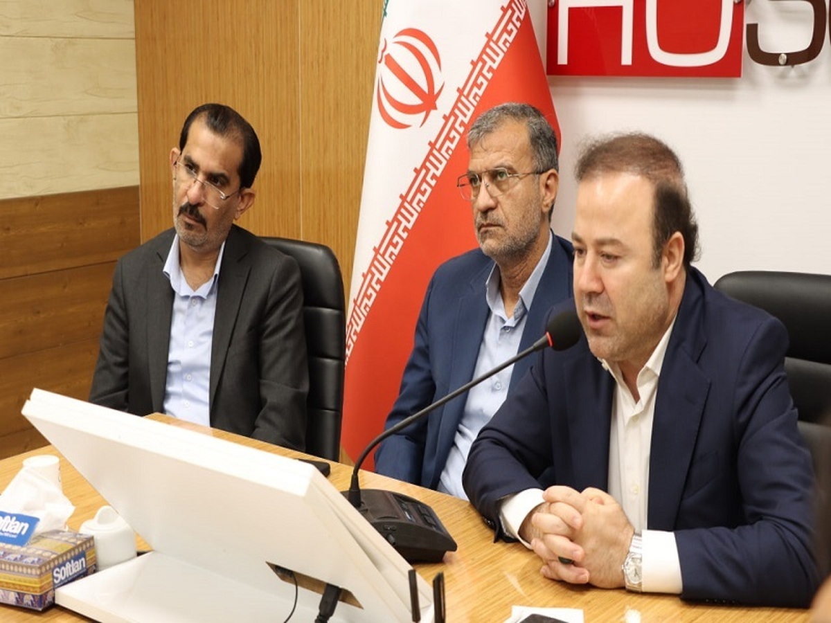 راه نجات کشور، توسعه صنعت و حمایت واقعی از تولید است راه نجات کشور، توسعه صنعت و حمایت واقعی از تولید است