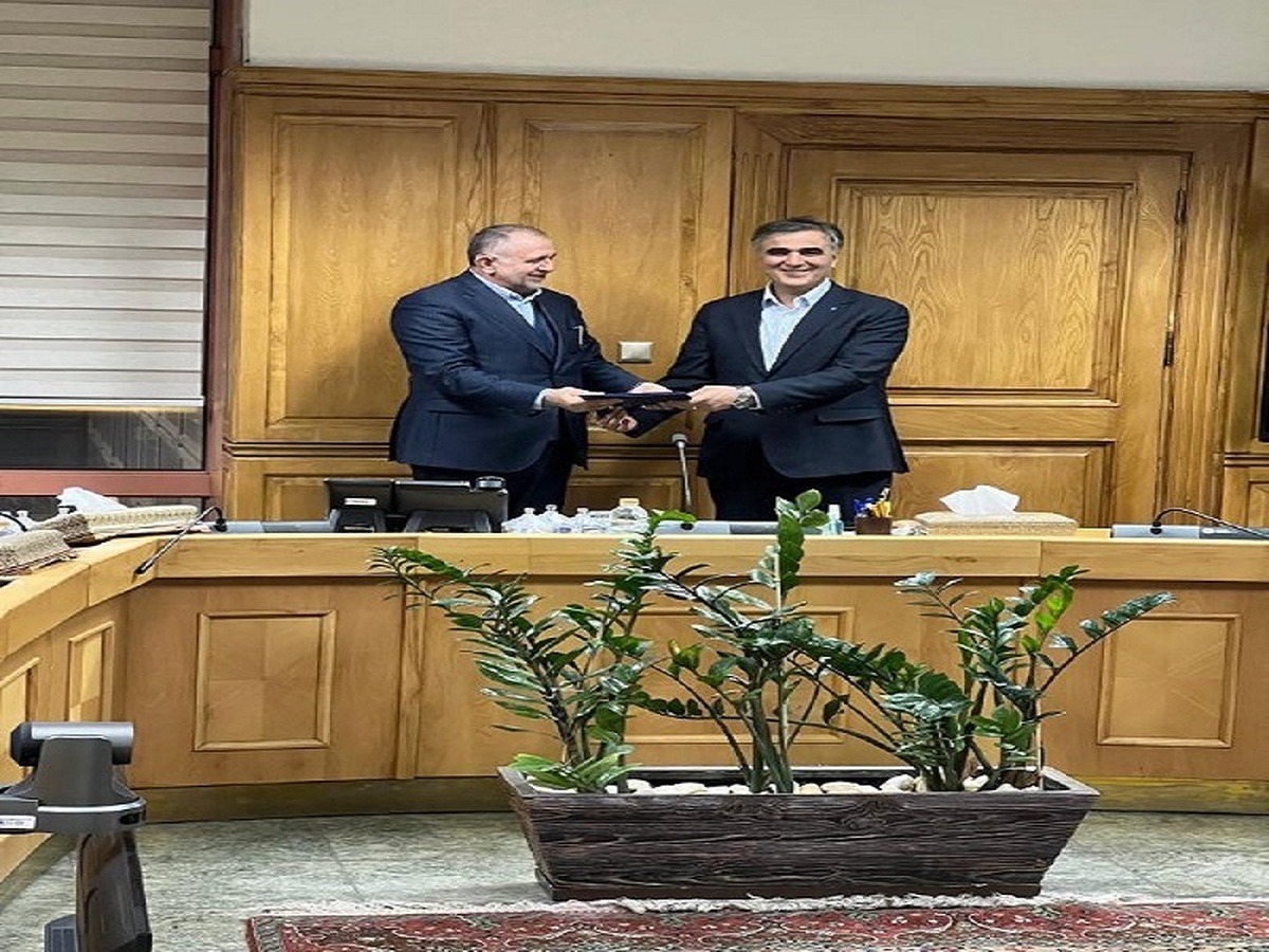 عارف نوروزی؛ مشاور رئیس کل بانک مرکزى شد عارف نوروزی؛ مشاور رئیس کل بانک مرکزى شد