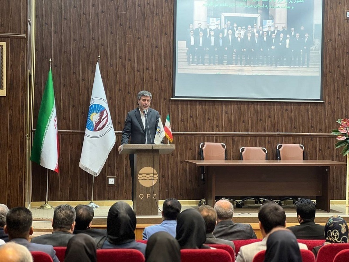 تاکید مدیرعامل بیمه ایران بر توسعه خدمات بیمهای در قشم