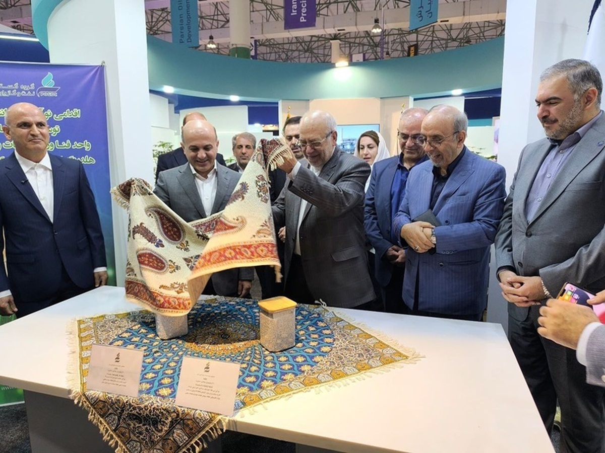 رونمایی از دو محصول جدید ABS به دست معمار صنعت پتروشیمی ایران رونمایی از دو محصول جدید ABS به دست معمار صنعت پتروشیمی ایران