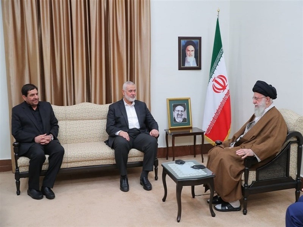 اسماعیل هنیه با امام خامنه‌ای دیدار کرد