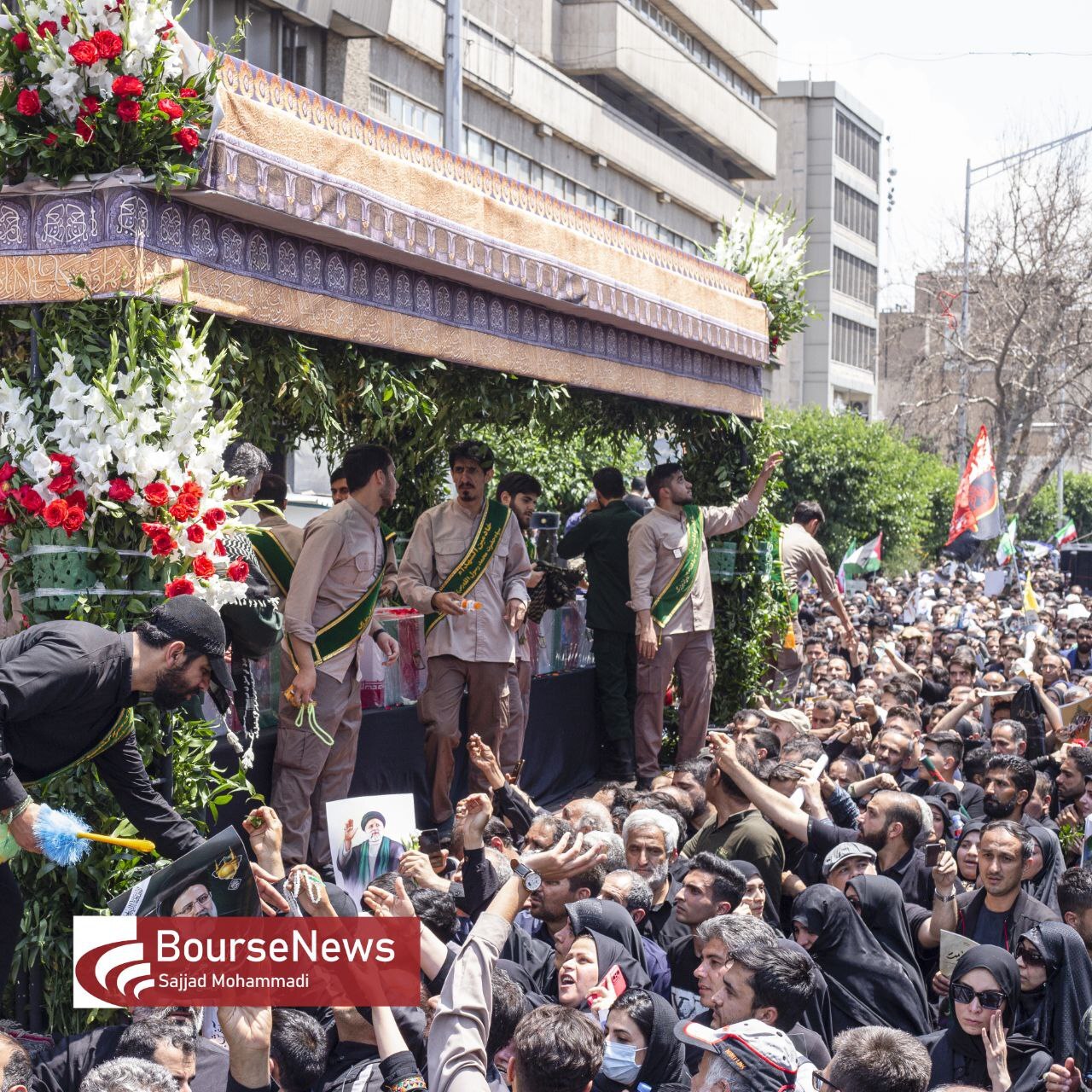 گزارش تصویری از تشیع پیکر رئیس جمهور