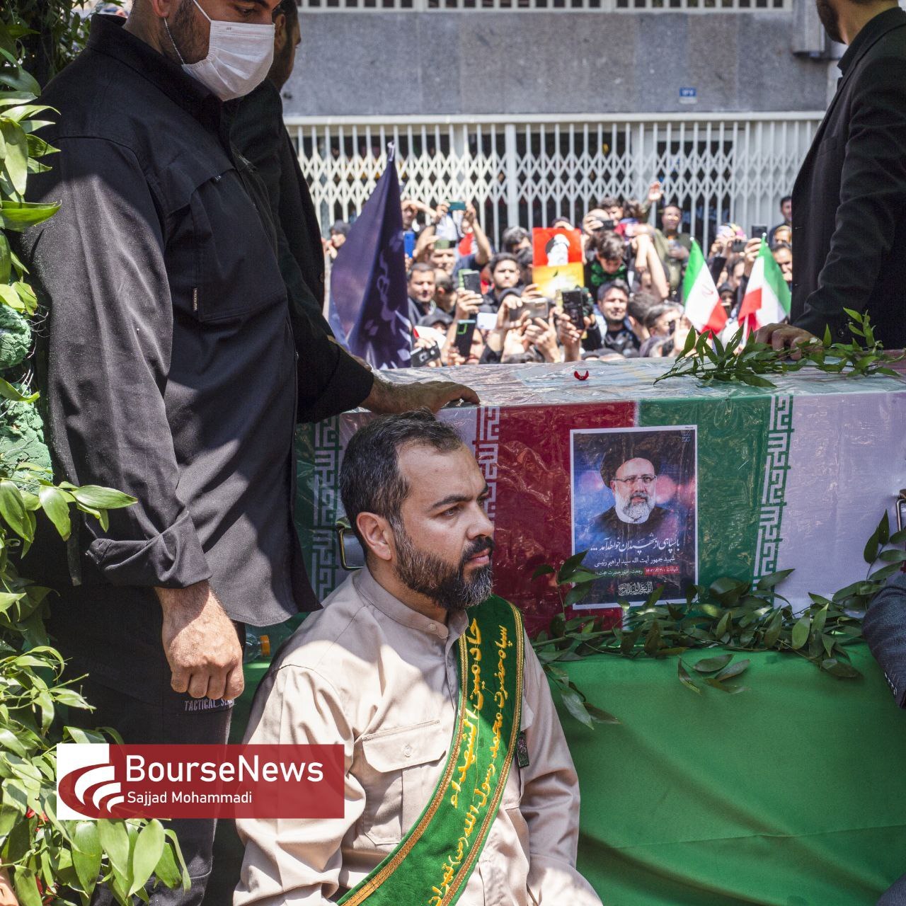 گزارش تصویری از تشیع پیکر رئیس جمهور