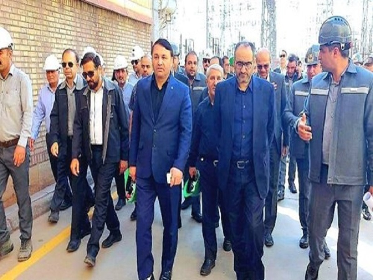 مدیرعامل بانک سپه از شرکت‌های گل گهر و گهرزمین بازدید کرد/ مشارکت بانک سپه در پویش «چله خدمت» با حمایت از رونق تولید و اشتغالزایی