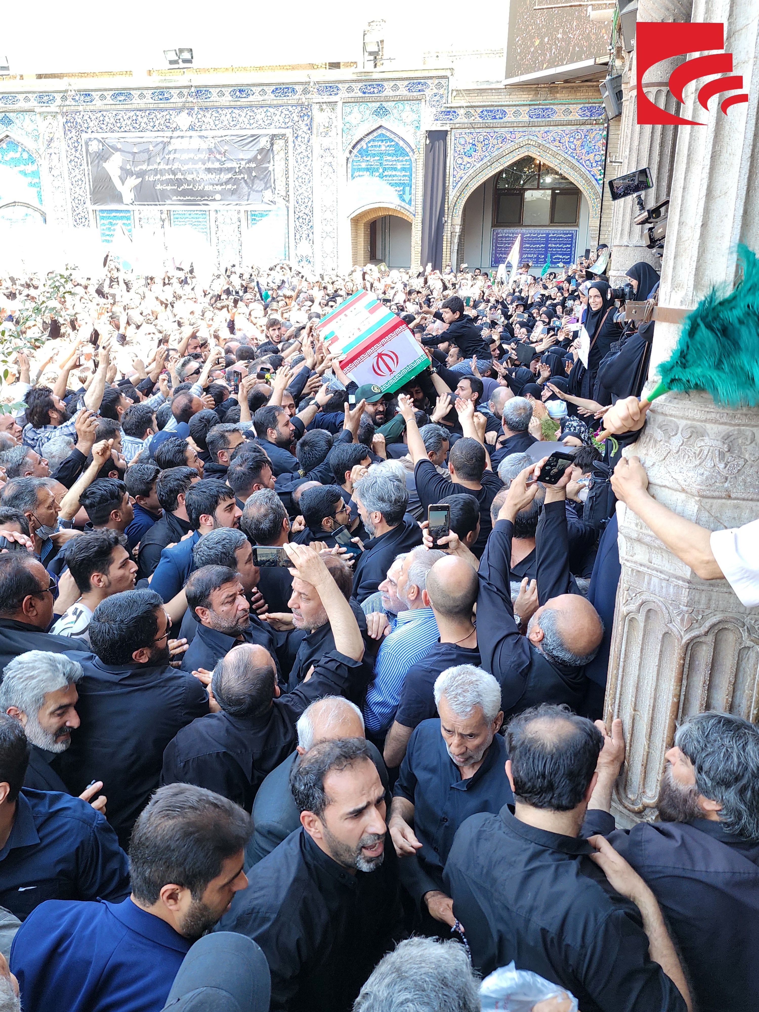 گزارش تصویری از تشییع پیکر رئیس جمهور