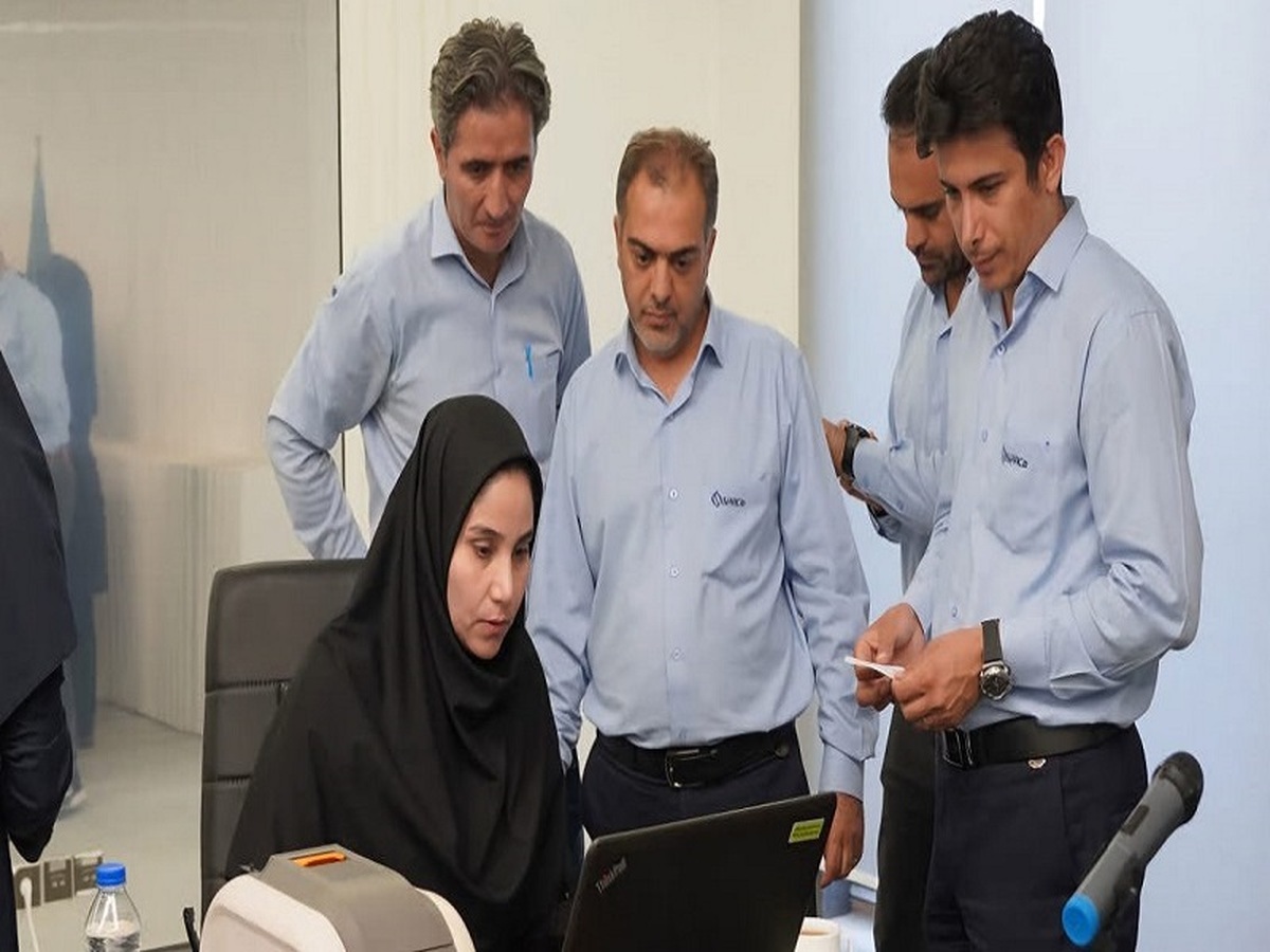 کارکنان شرکت پتروپالایش سهروردی صفاهان بصورت دواطلبانه کارت اهداء عضو دریافت کردند