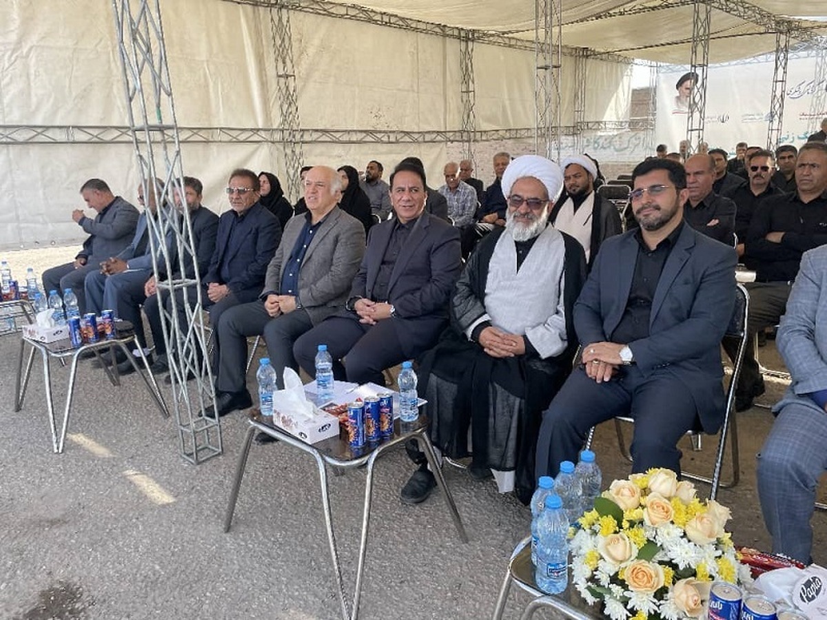 کلنگ مجتمع آموزشی، فرهنگی و ورزشی شهیدان محمد و یعقوب جهانگیری در سیرجان به زمین زده شد