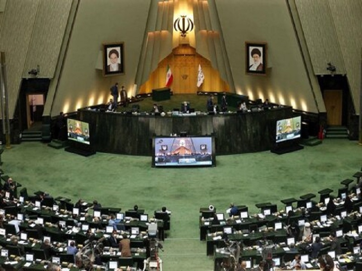 وزیر پیشنهادی ورزش فاقد تخصص در ادراک مفاهیم تخصصی ورزشی است وزیر پیشنهادی ورزش فاقد تخصص در ادراک مفاهیم تخصصی ورزشی است