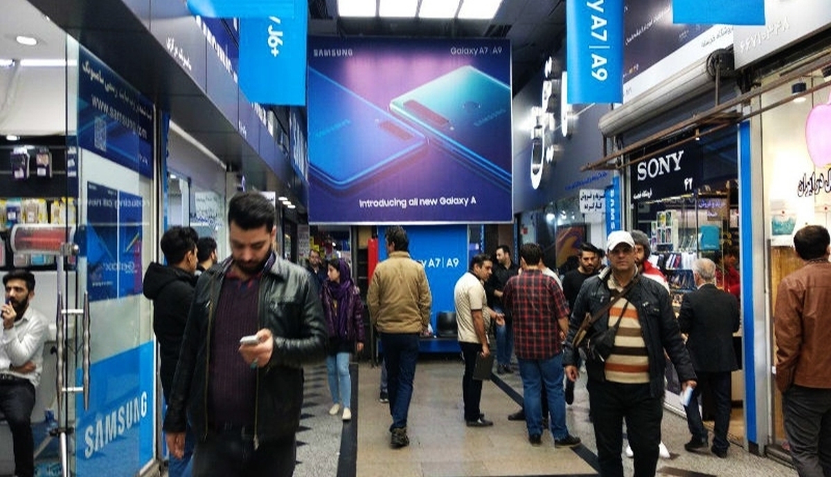 خبرسازی ذی نفعان برای برهم زدن بازار تلفن همراه خبرسازی ذی نفعان برای برهم زدن بازار تلفن همراه