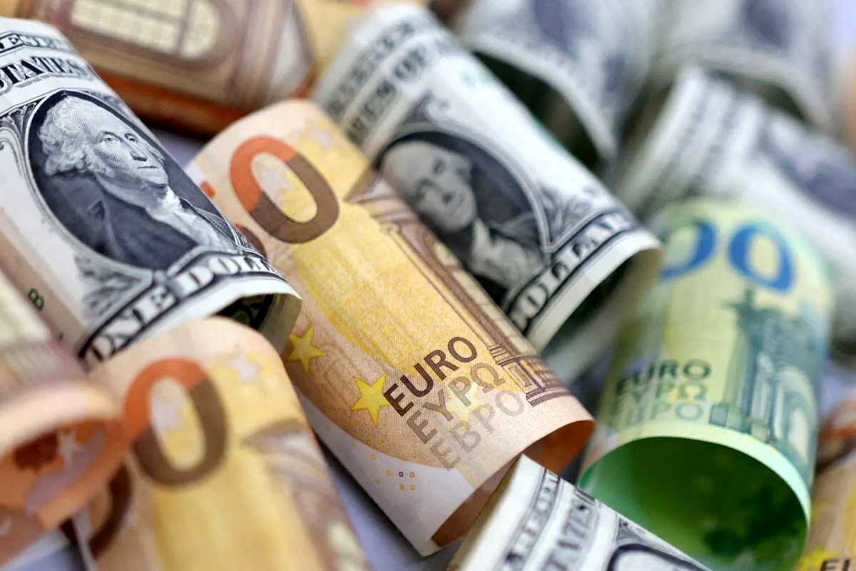شکلگیری تعادل نسبی در بازار ارز