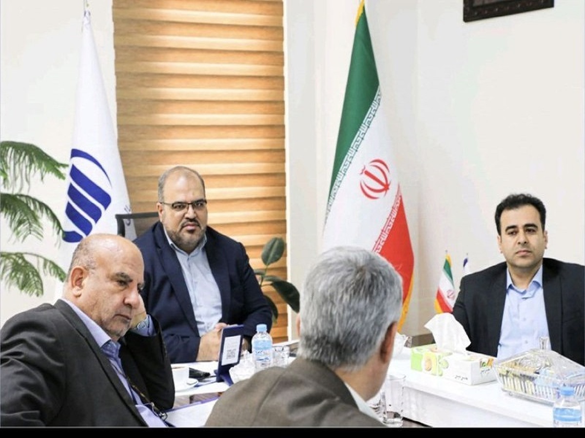پیگیری مراحل نهایی عرضه اولیه نیشکر توسط پیگیری مراحل نهایی عرضه اولیه نیشکر توسط