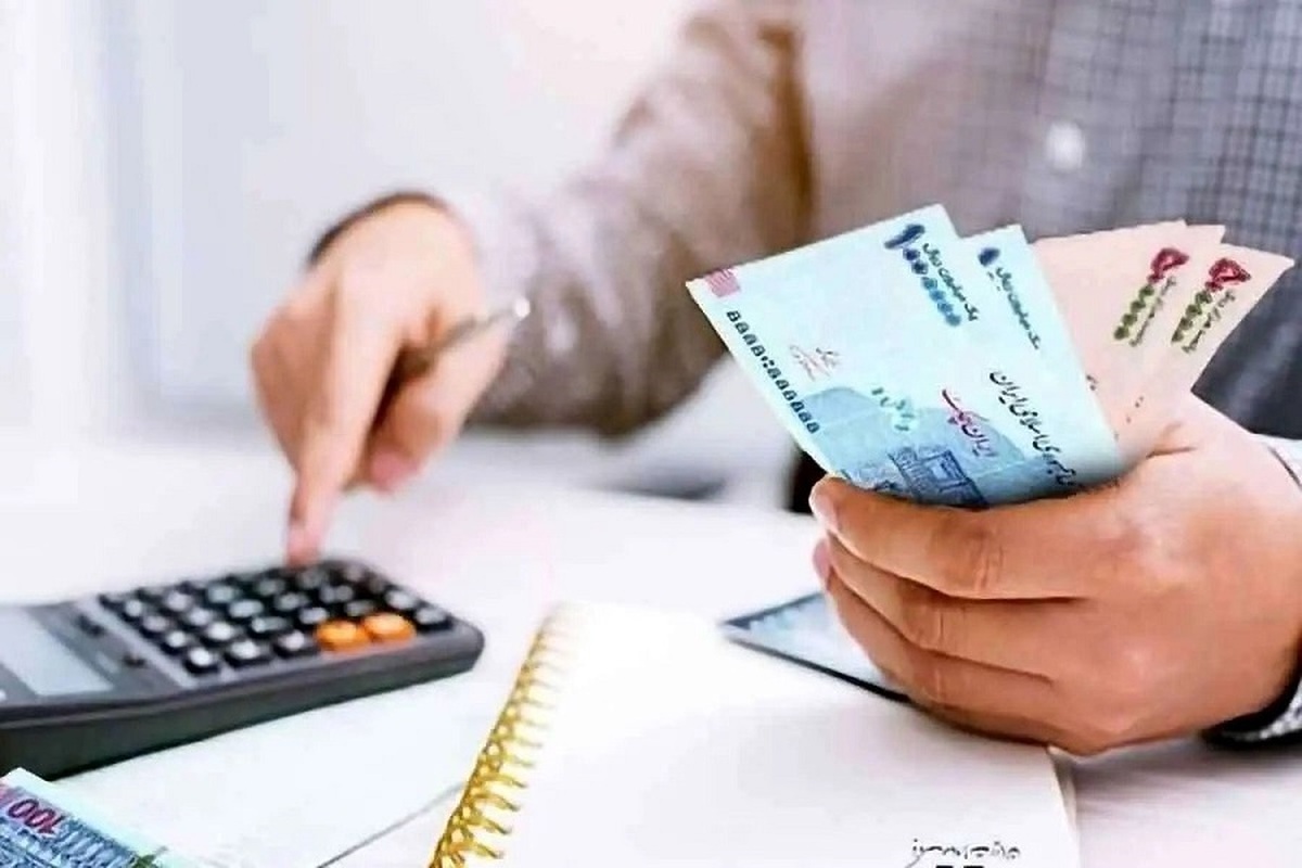 حقوق کارمندان ۱۳ میلیون تومان تعیین شد حقوق کارمندان ۱۳ میلیون تومان تعیین شد