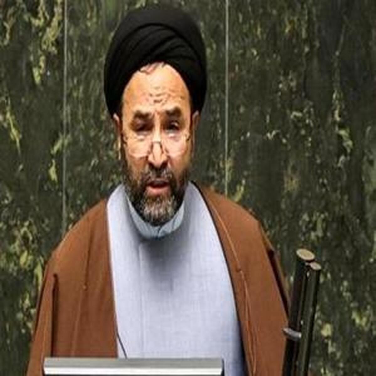 موانع پنهان بر سر راه اجرای قانون واردات خودرو/ واردات خودرو به شکل محدود ادامه دارد