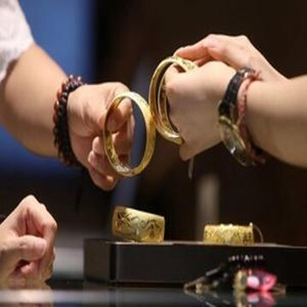 انتظار کاهش قیمت طلا و سکه در روزهای آتی