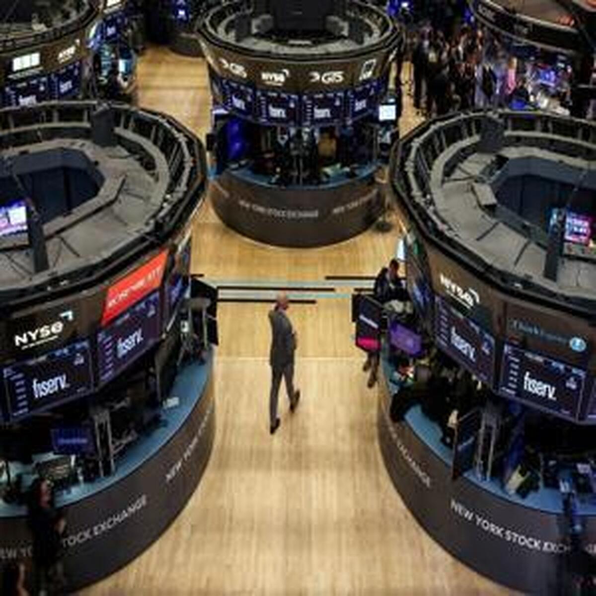 کاهش ارزش چند تریلیون دلاری بازار سهام آمریکا
